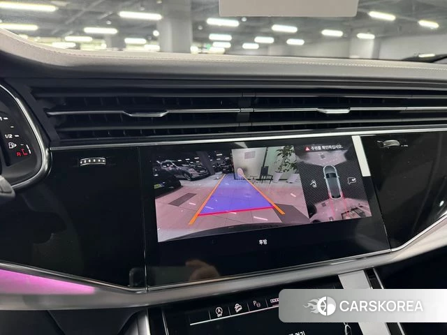 Audi Q8 (4M) 2026 Черный из Кореи, фото 5