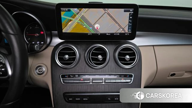 Mercedes-Benz C-Class W205 2019 Серебряный из Кореи, фото 5