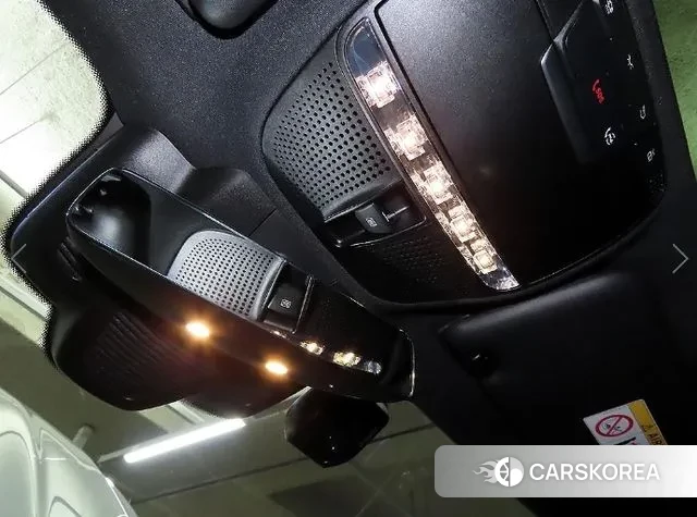 Mercedes-Benz E-Class W213 2022 Серебряный из Кореи, фото 5