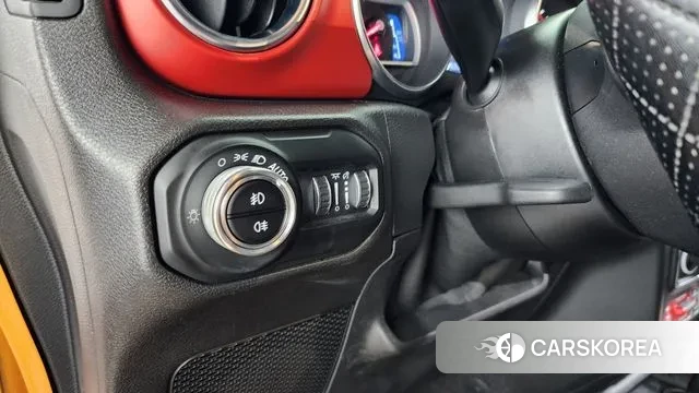 Jeep Wrangler (JL) 2021 Желтый из Кореи, фото 5