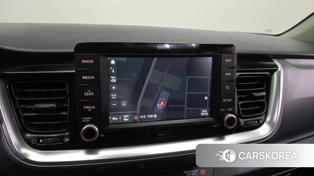 Kia Stonic 2018 Белый из Кореи, фото 5