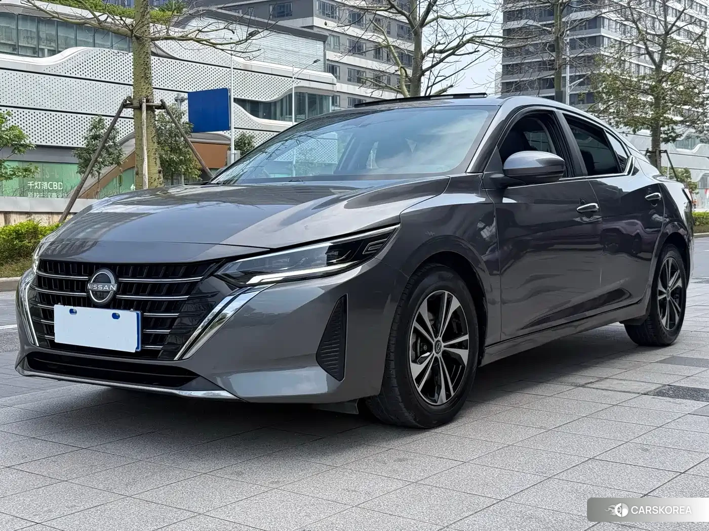 Nissan Sylphy 2023 Silver/gray из Китая, фото 5