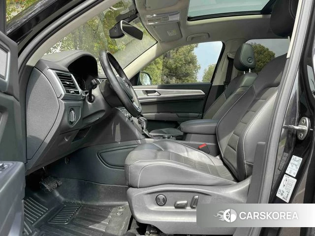 Volkswagen Tourang 2020 Черный из Китая, фото 5