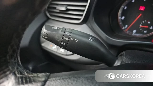 Hyundai Veloster (JS) 2018 Белый из Кореи, фото 5