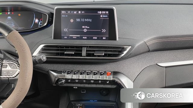 Peugeot 3008 second generation 2019 Белый из Кореи, фото 5