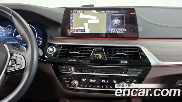 BMW 5 Series (G30) 2019 Белый из Кореи, фото 5