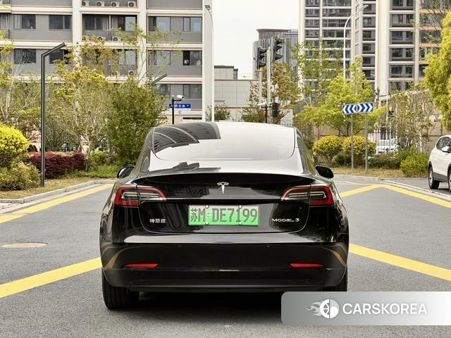 Tesla Model 3 2023 Черный из Китая, фото 5