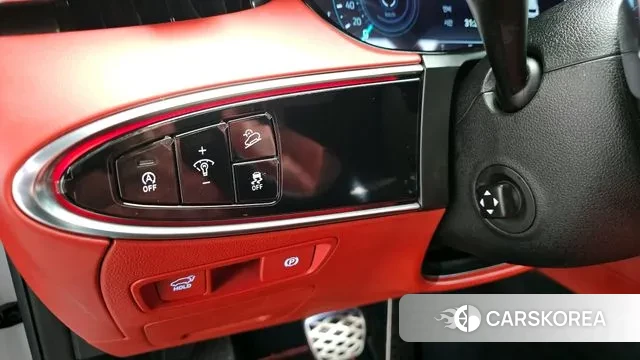 Genesis GV70 2024 Белый из Кореи, фото 5