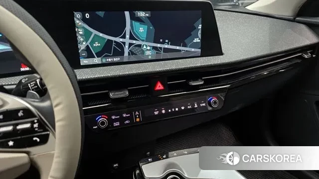 Kia EV6 2022 Жемчужный цвет из Кореи, фото 5