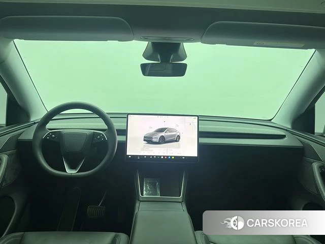 Tesla Model Y 2025 Серебристо-серый из Китая, фото 5