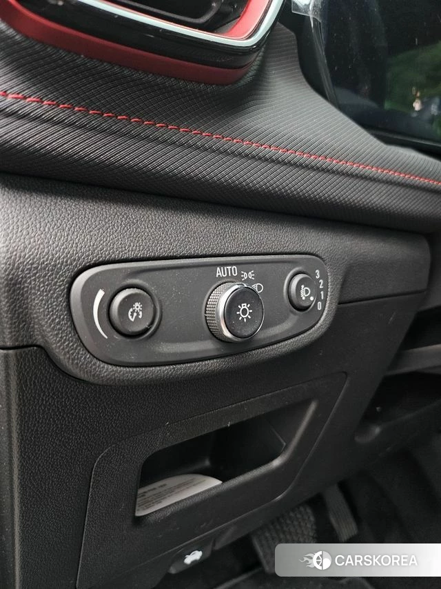 Chevrolet (GM Daewoo) The New Trail Blazer 2023 Черный из Кореи, фото 5