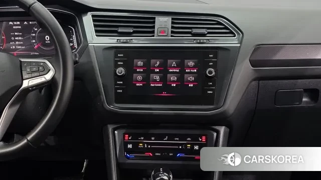 Volkswagen Tiguan second Generation 2023 Белый из Кореи, фото 5