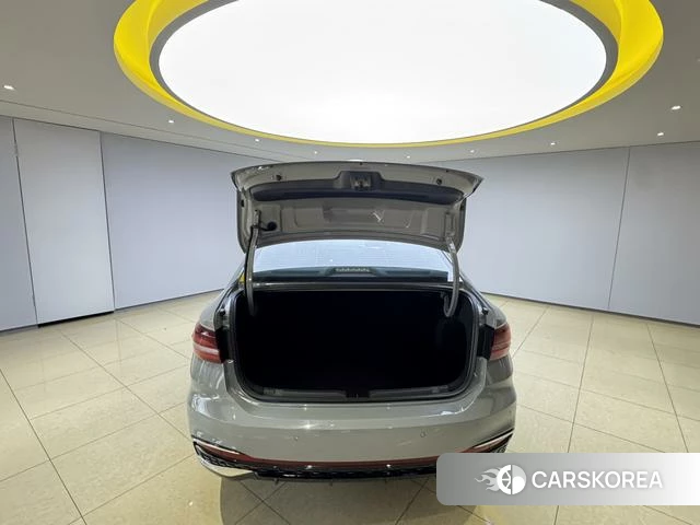 Volkswagen Lavida 2023 Темно-серый из Китая, фото 5