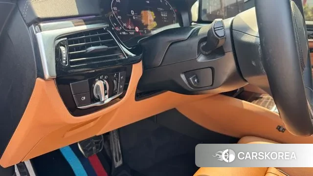 BMW 5 Series (G30) 2021 Черный из Кореи, фото 5