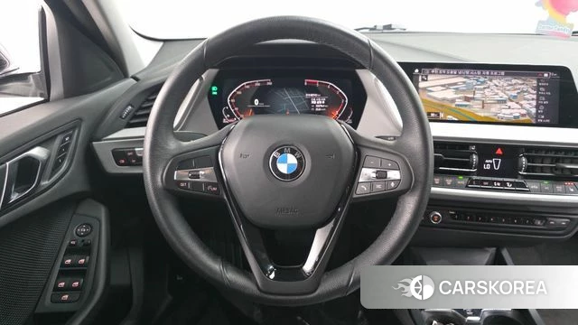 BMW 1 Series (F40) 2020 Белый из Кореи, фото 5