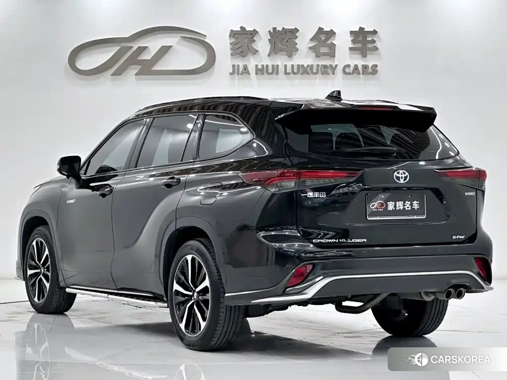 Toyota Crown 2024 Черный из Китая, фото 5