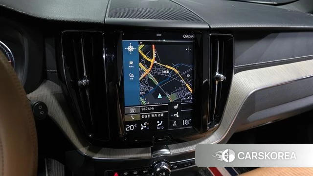 Volvo XC60 second Generation 2018 Серый из Кореи, фото 5