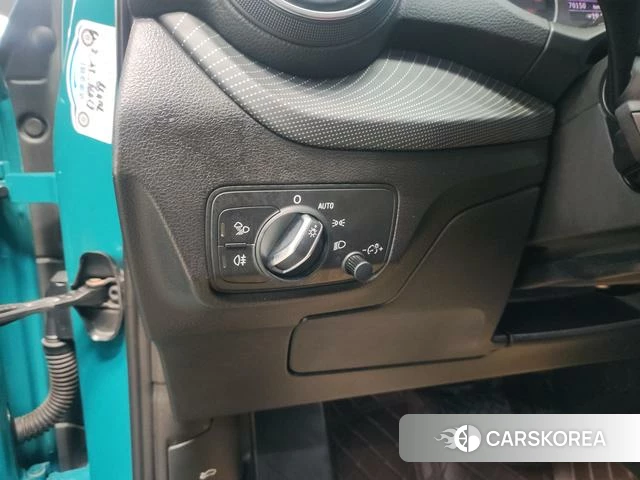 Audi Q2L 2021 Синий из Китая, фото 5