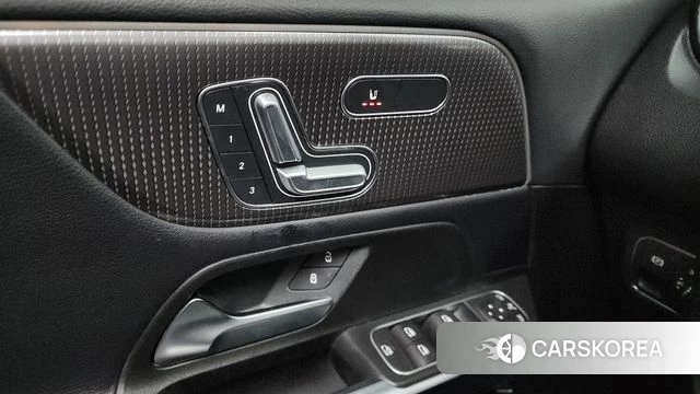 Mercedes-Benz GLB-Class X247 2021 Белый из Кореи, фото 5