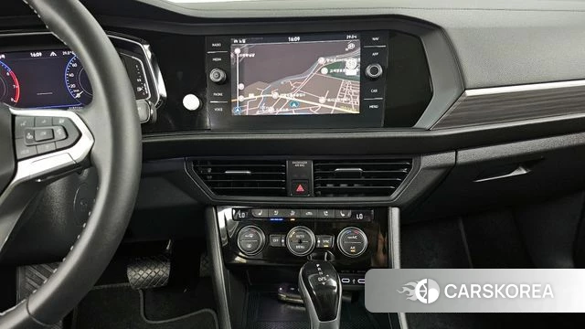 Volkswagen 7th Generation of Jetta 2023 Белый из Кореи, фото 5