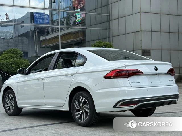 Volkswagen Bora 2026 Белый из Китая, фото 5