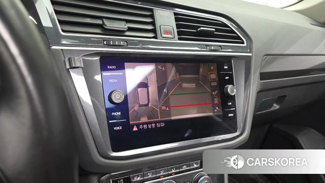 Volkswagen Tiguan second Generation 2018 Серебряный из Кореи, фото 5