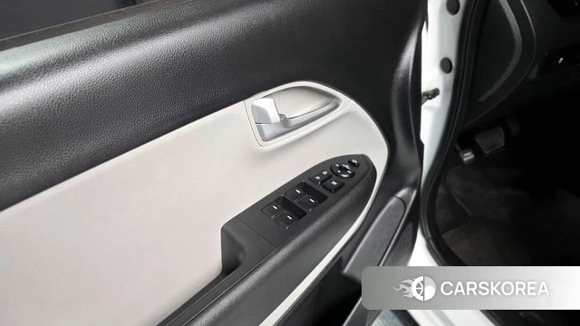 Kia The New Kia Ray 2023 Белый из Кореи, фото 5