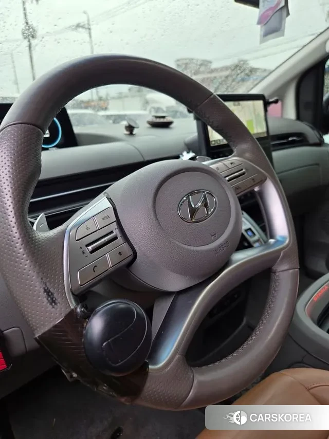 Hyundai Staria 2023 Черный из Кореи, фото 5