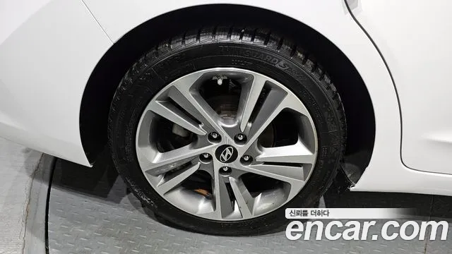 Hyundai Avante AD id 2654410 из Кореи 5