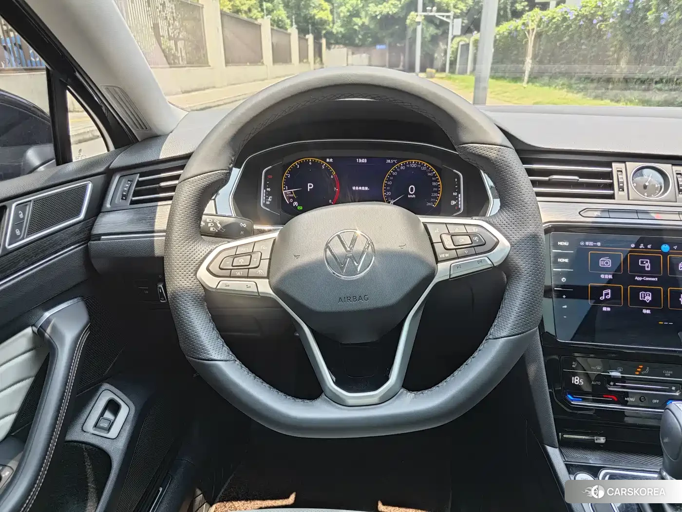 Volkswagen Magotan 2025 Черный из Китая, фото 5