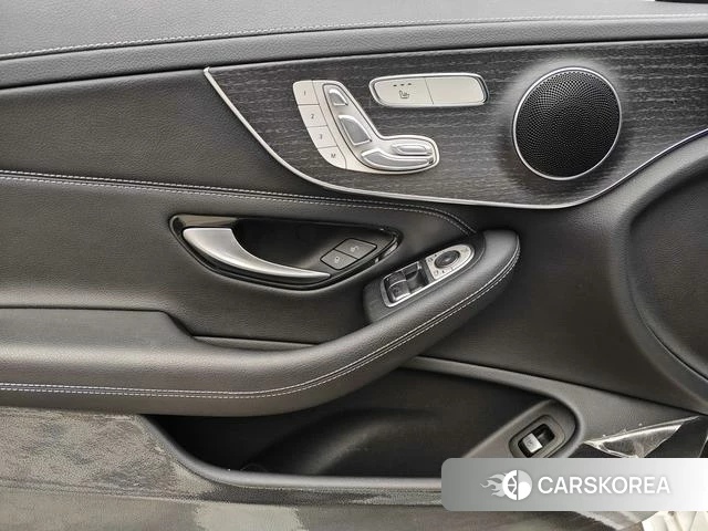Mercedes-Benz Class C (imported) 2021 Белый из Китая, фото 5