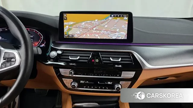 BMW 5 Series (G30) 2023 Серый из Кореи, фото 5