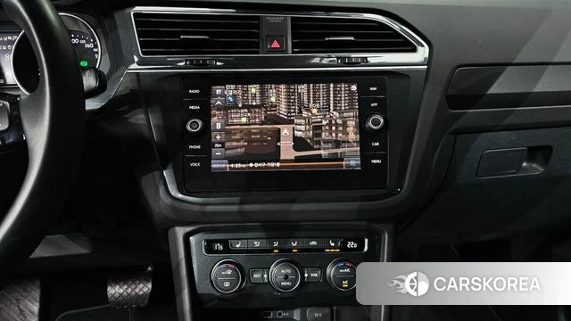 Volkswagen Tiguan second Generation 2020 Серебристо-серый из Кореи, фото 5