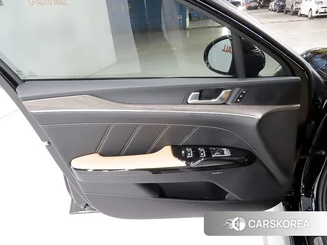 Kia K5 3rd generation 2022 Черный из Кореи, фото 5