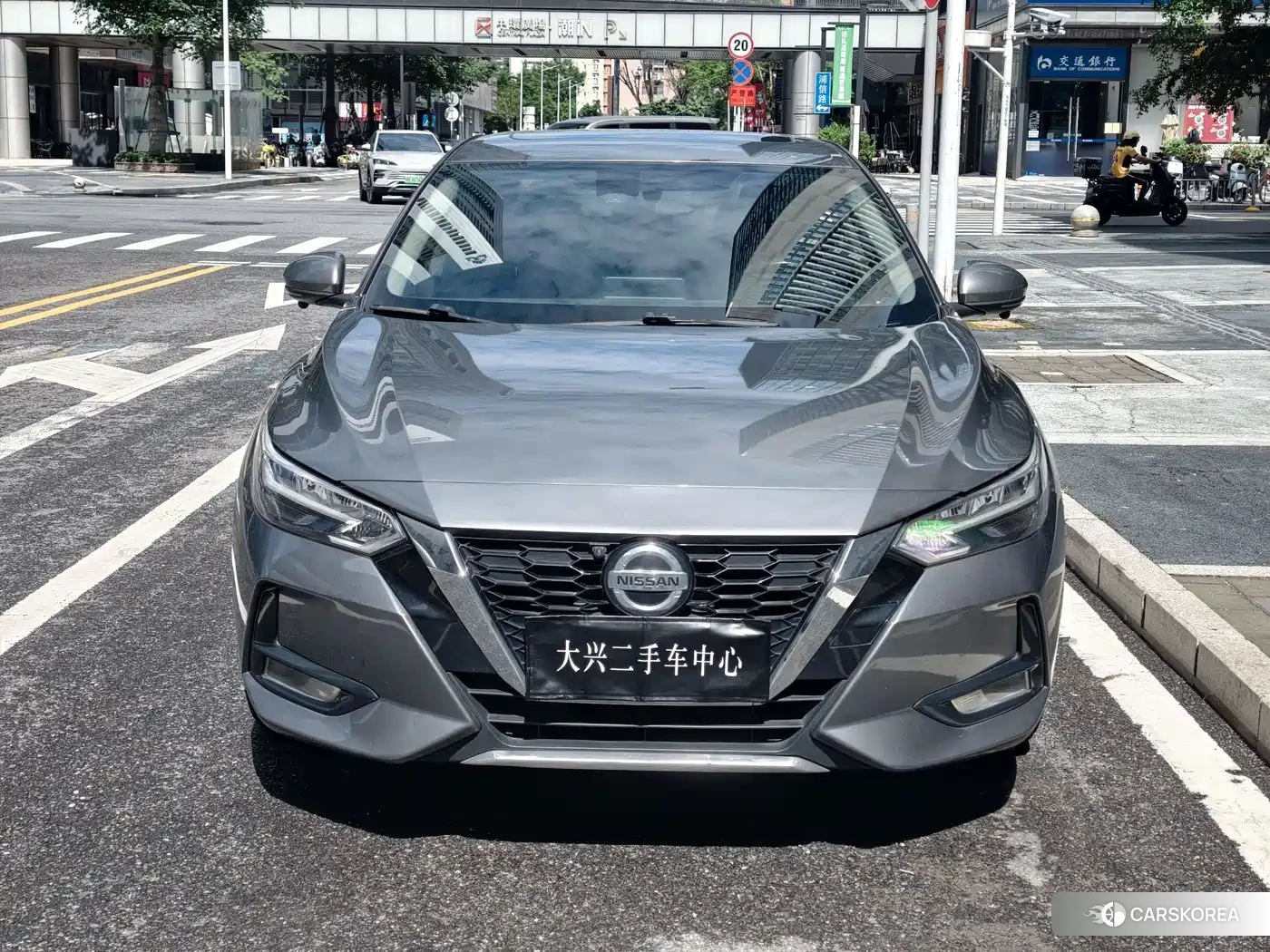 Nissan Sylphy 2022 Silver/gray из Китая, фото 5