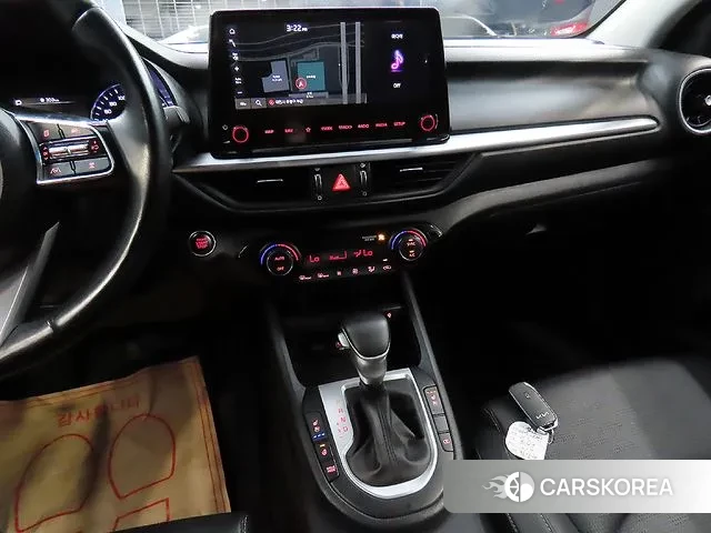 Kia The New K3 2nd generation 2021 Белый из Кореи, фото 5