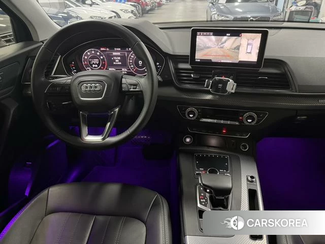 Audi Q5L 2021 Черный из Китая, фото 5