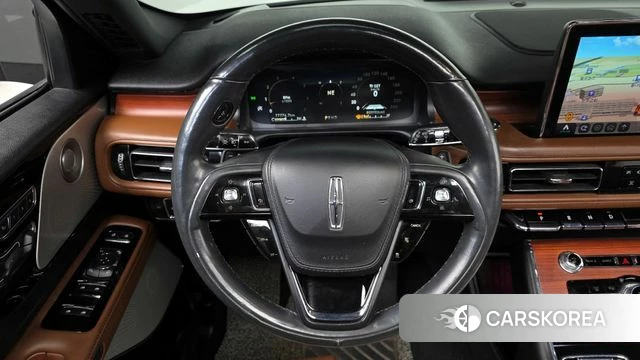 Lincoln Aviator 2nd generation 2021 Белый из Кореи, фото 5