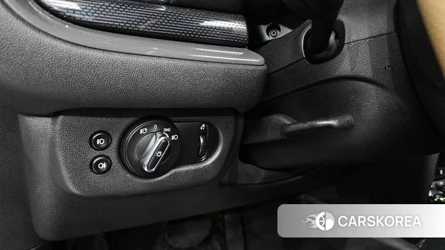 Mini Cooper S Clubman 2018 Жемчужный цвет из Кореи, фото 5