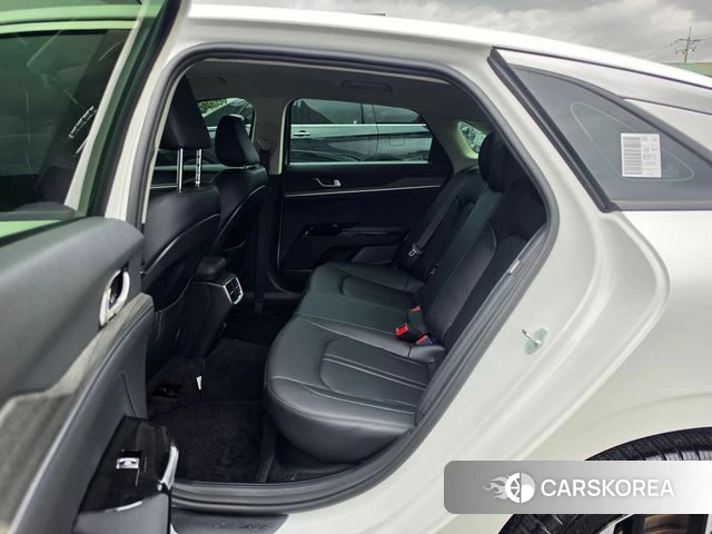 Kia The New K5 Hybrid 3rd generation 2025 Белый из Кореи, фото 5