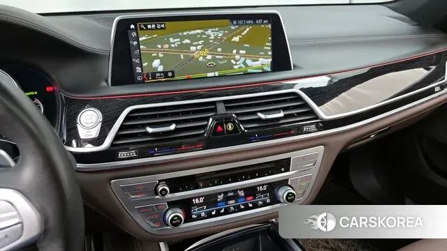 BMW 7 Series (G11) 2018 Черный из Кореи, фото 5