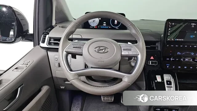 Hyundai Staria 2023 Белый из Кореи, фото 5
