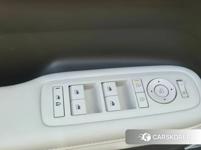 Hyundai Santa Fe (MX5) 2023 Белый из Кореи, фото 5