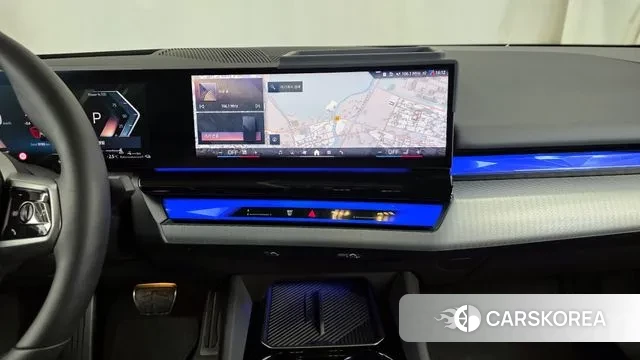 BMW 5 Series (G60) 2025 Белый из Кореи, фото 5