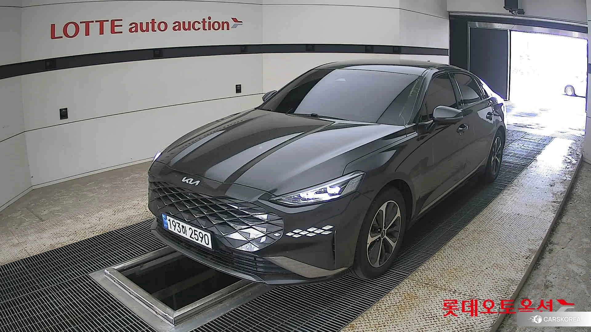 Kia K8 Hybrid 2022 Interstellagray из Кореи, фото 5