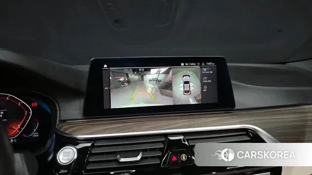 BMW 5 Series (G30) 2020 Белый из Кореи, фото 5