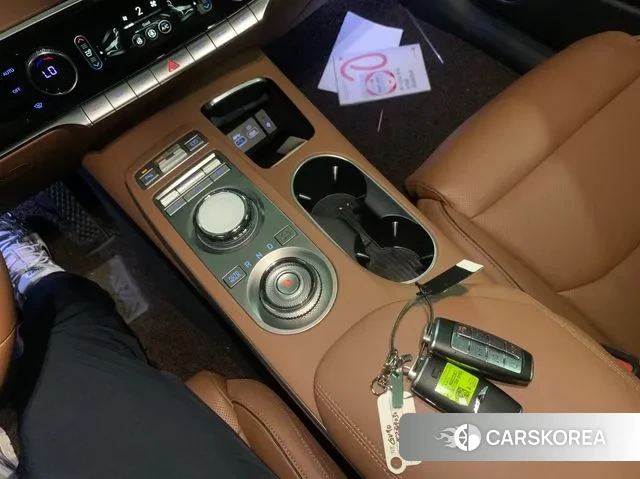 Genesis GV70 2023 Белый из Кореи, фото 5