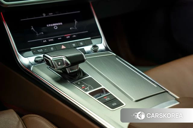 Audi A6L 2021 Черный из Китая, фото 5