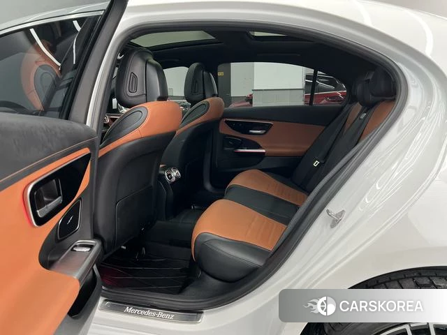 Mercedes-Benz Class C 2023 Белый из Китая, фото 5