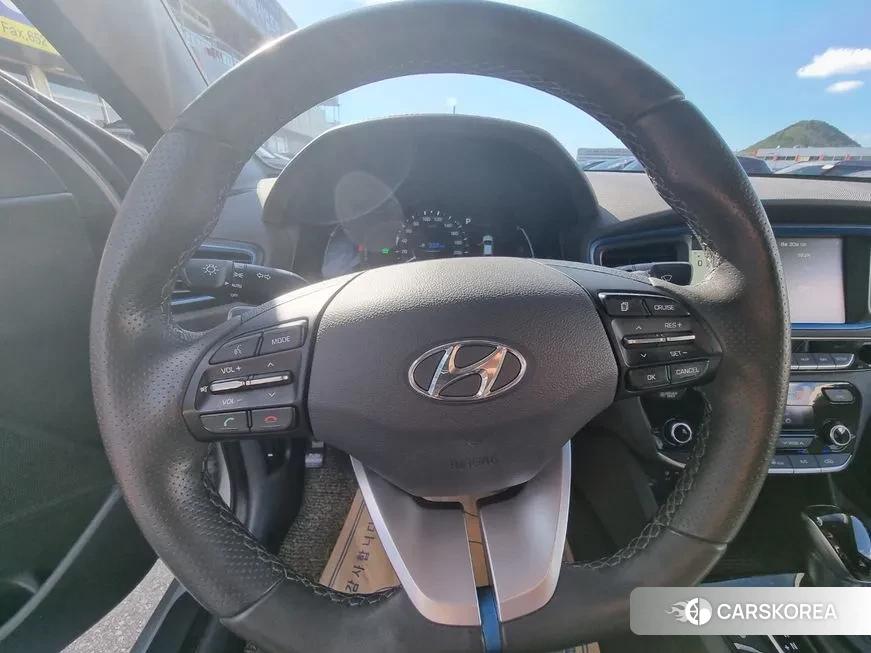 Hyundai Ionic Hybrid 2019 Серебристо-серый из Кореи, фото 5